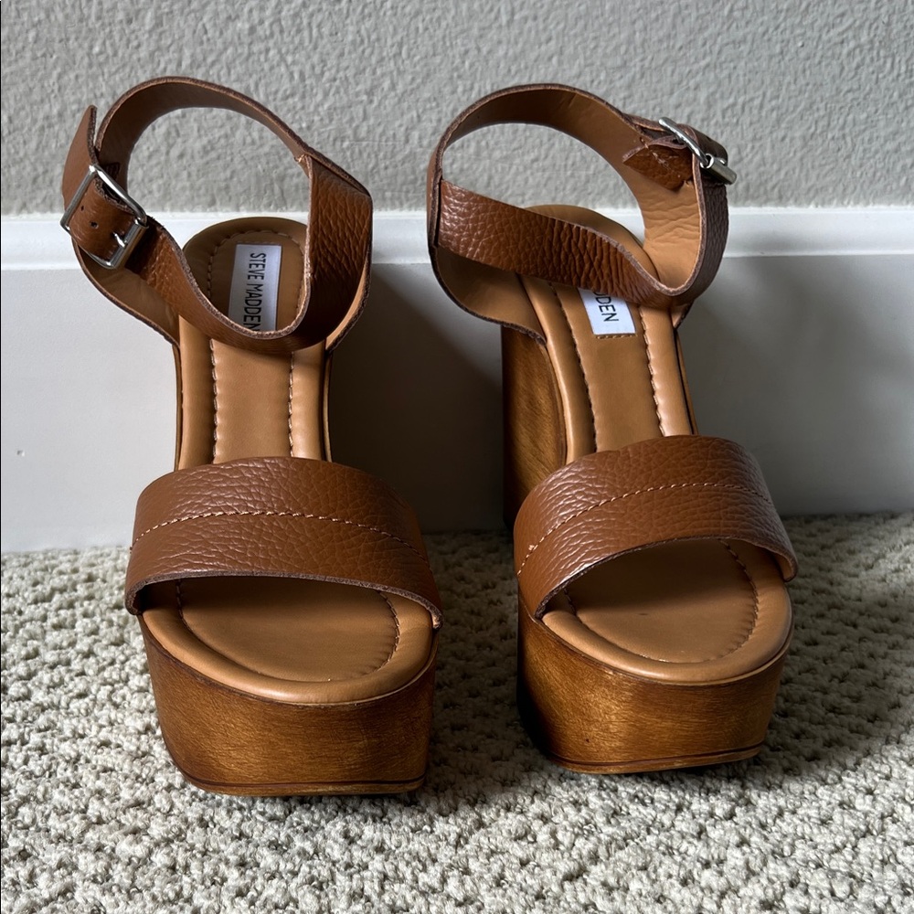 Steve Madden Tan Leather Platform Sandals